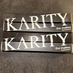 Karity lipstick/lipgloss